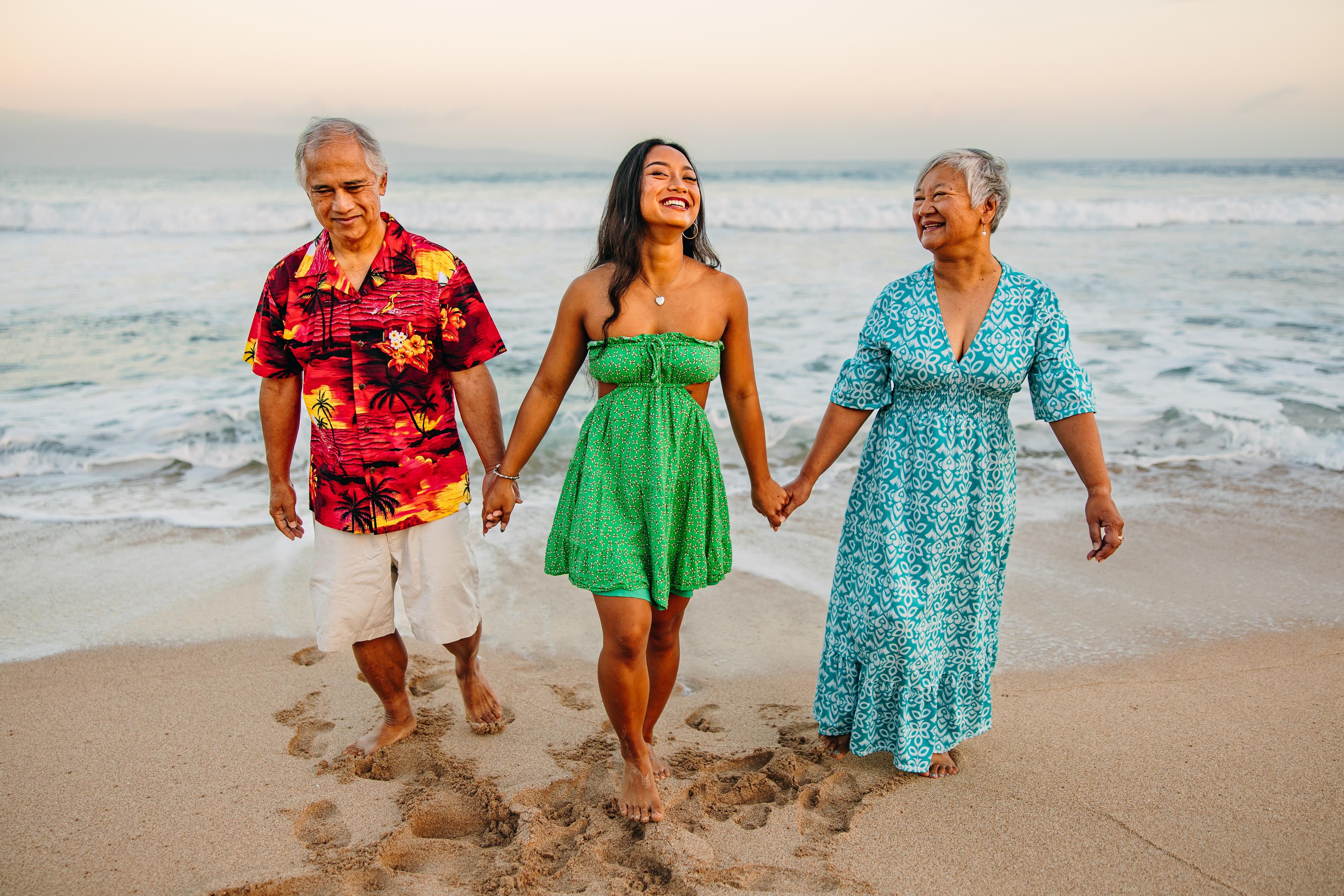 Capturing Authentic Emotions: A Family Photoshoot at Kapalua, Maui