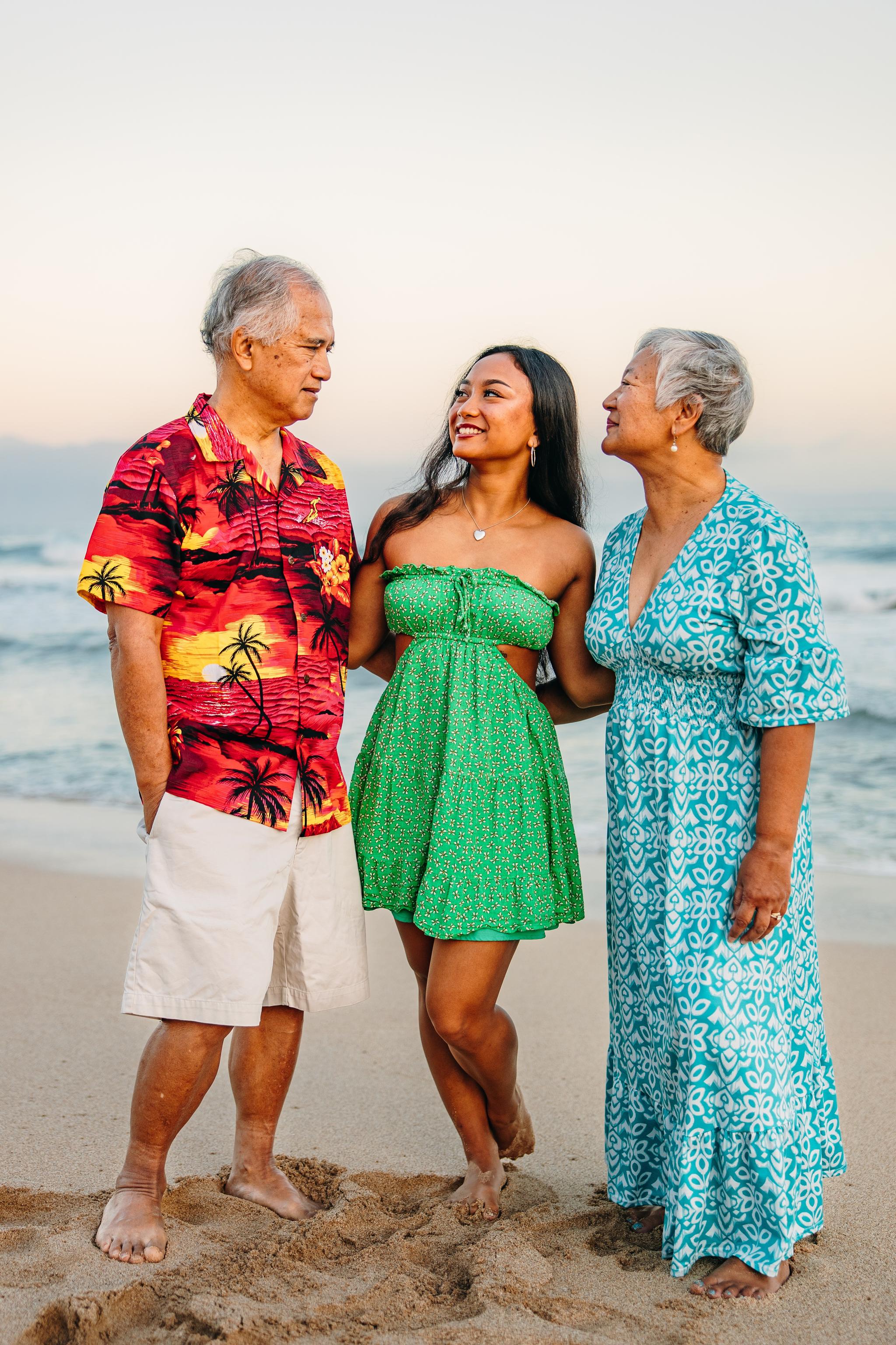 Capturing Authentic Emotions: A Family Photoshoot at Kapalua, Maui