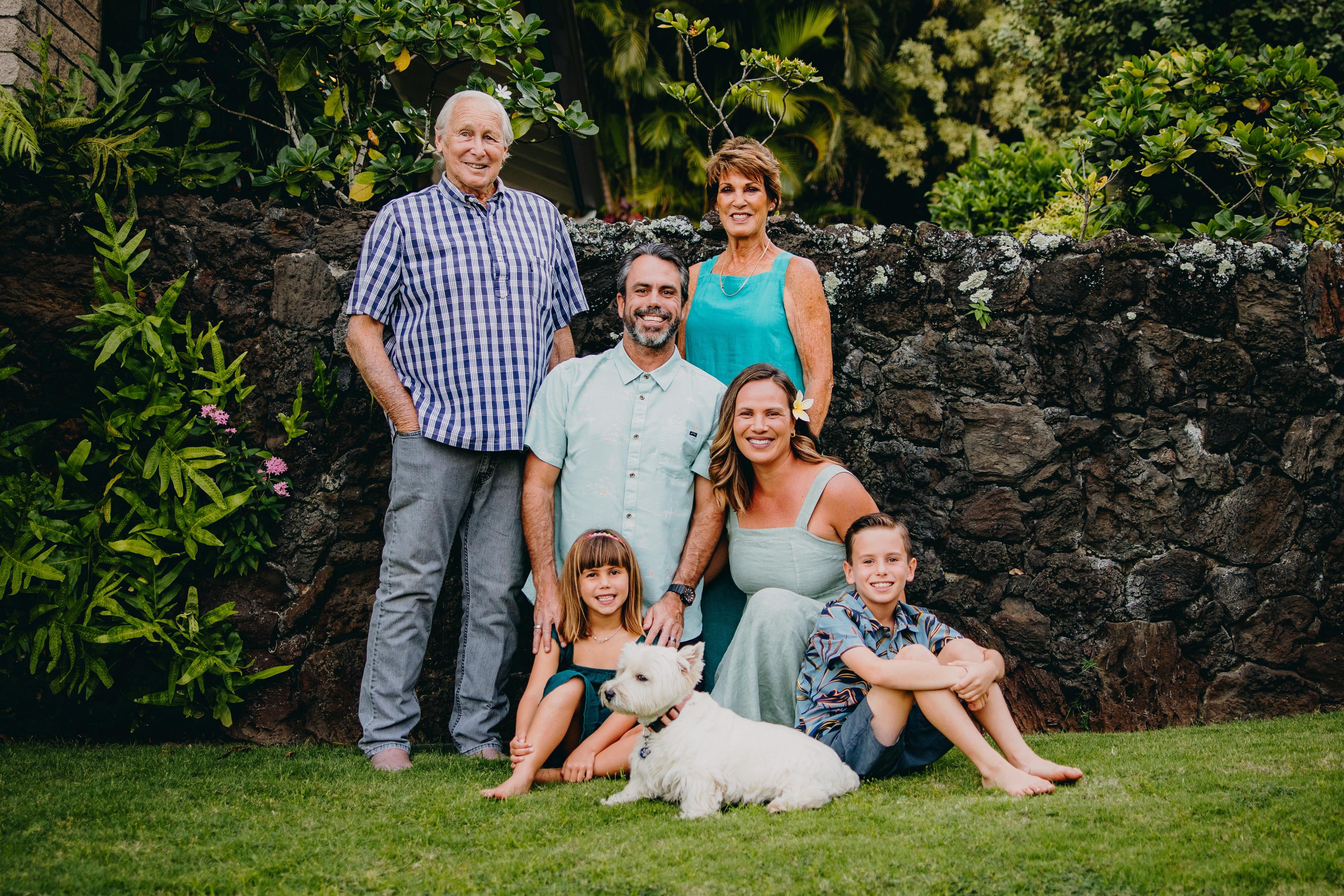 A Heartwarming Local Family Session at Wailuku, Maui